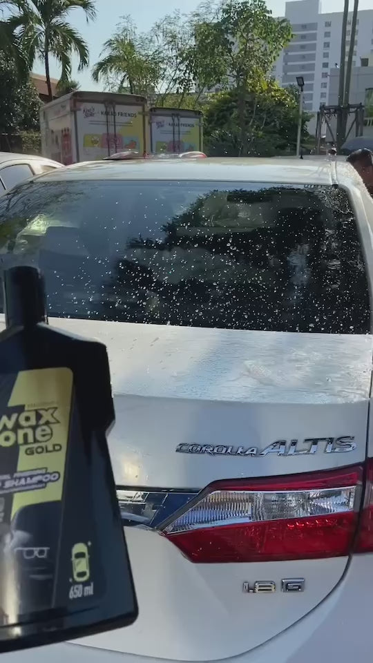 President's WaxOne Gold Crystal Finishing Car Shampoo แชมพูทำความสะอาดพร้อมเคลือบแก้วในตัว